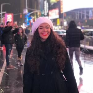 Meet your Posher, Alyssa